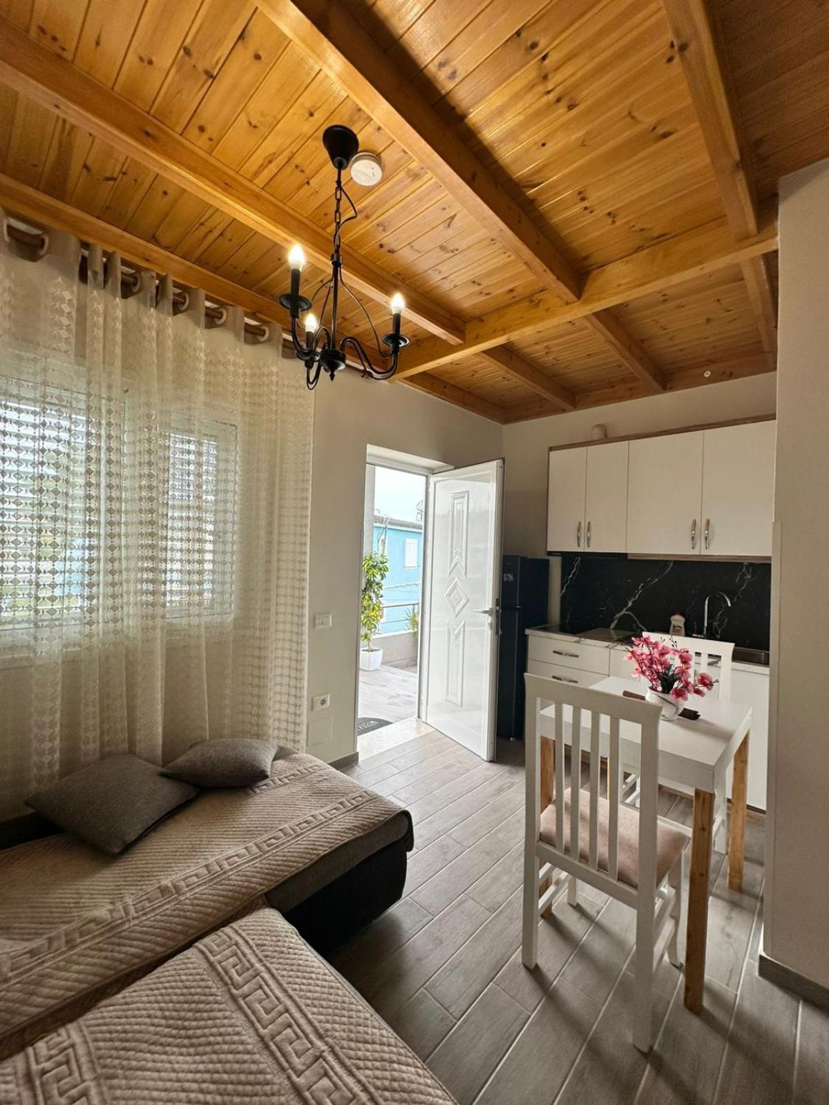Vila Soleil Vlore Exterior photo